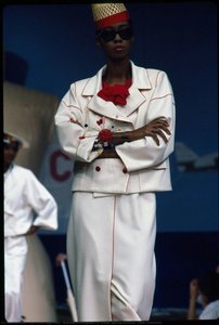 Runway Photograph Of Chloé, Spring/summer 1984 Collection — 칼 오토 라거펠트